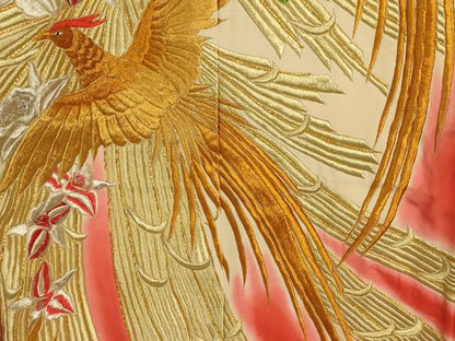 平和屋本店●色打掛　和装　婚礼　結婚式　花嫁　神社挙式　駒刺繍　鳳凰草花文　暈し染め　金銀糸　逸品　AABJ2791fw