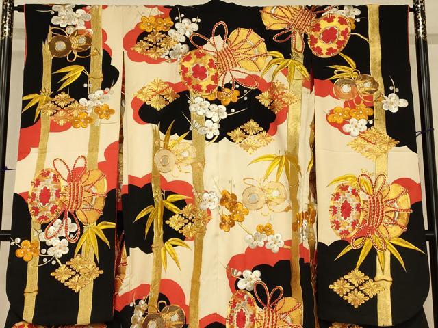 平和屋本店●色打掛　和装　婚礼　結婚式　花嫁　神社挙式　駒刺繍　花鼓笹竹文　黒地　金銀糸　逸品　AABJ2792fw