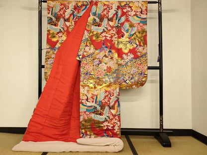 平和屋本店●色打掛　和装　婚礼　結婚式　花嫁　神社挙式　作家物　唐織　四季華鳥図　孔雀　金糸　逸品　AABJ2795fw