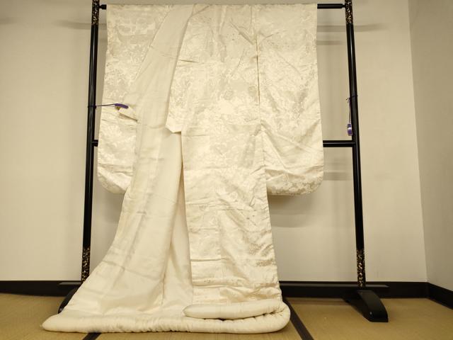 平和屋本店●白打掛　白無垢　和装　婚礼　結婚式　花嫁　神社挙式　唐織　孔雀枝花文　金糸　逸品　AABJ2798fw