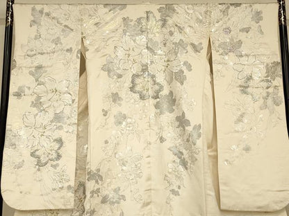 平和屋本店●IKKO　白打掛　白無垢　和装　婚礼　結婚式　花嫁　神社挙式　刺繍　枝花文　金糸　金銀彩　逸品　AABJ2802fw
