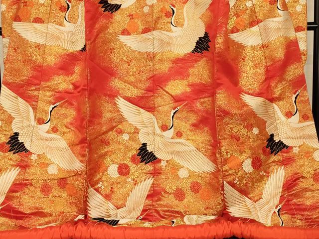平和屋本店●色打掛　和装　婚礼　結婚式　花嫁　神社挙式　唐織　飛鶴草花文　金糸　逸品　AABJ2869fw
