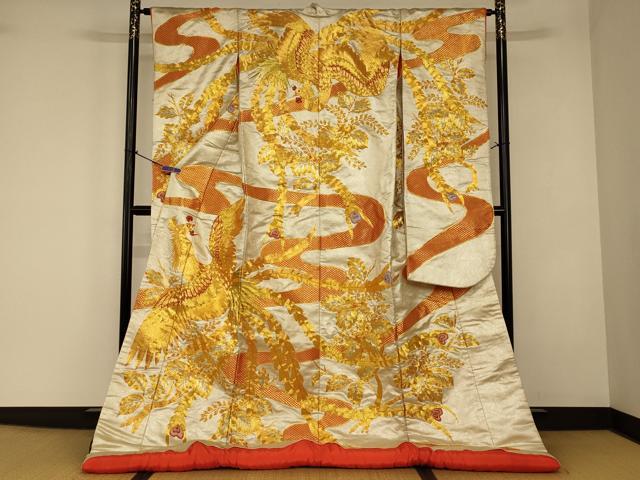 平和屋本店●中国三大刺繍　相良刺繍　駒刺繍　色打掛　和装　婚礼　結婚式　花嫁　神社挙式　鳳凰草花文　金銀糸　逸品　AABJ2872fw
