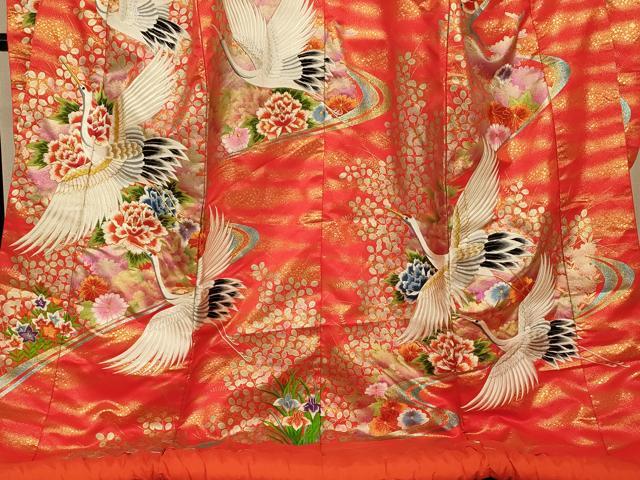 平和屋本店●色打掛　和装　婚礼　結婚式　花嫁　神社挙式　駒刺繍　飛鶴草花流水文　金銀糸　逸品　AABJ2873fw
