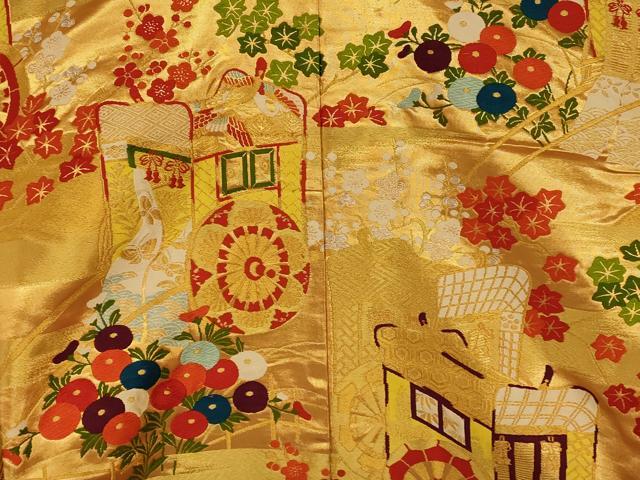 平和屋本店●色打掛　和装　婚礼　結婚式　花嫁　神社挙式　唐織　御所車草花文　金銀糸　逸品　AABJ2876fw