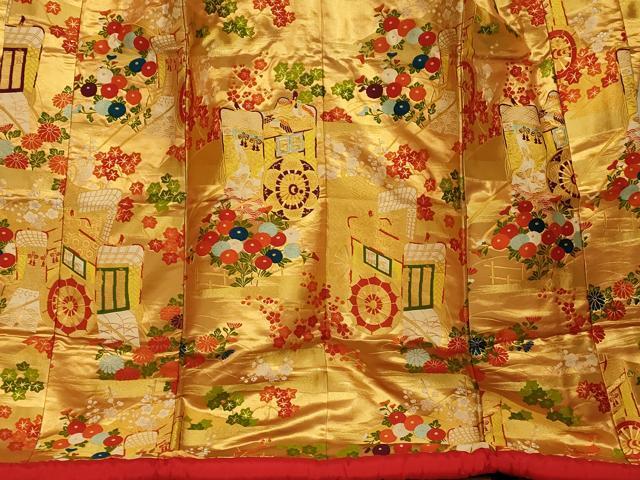 平和屋本店●色打掛　和装　婚礼　結婚式　花嫁　神社挙式　唐織　御所車草花文　金銀糸　逸品　AABJ2876fw
