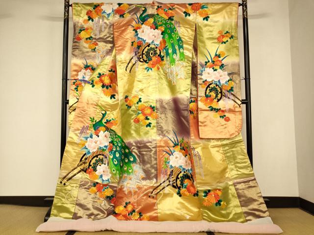 平和屋本店●色打掛　和装　婚礼　結婚式　花嫁　神社挙式　総刺繍　孔雀花車文　暈し染め　金糸　逸品　AABJ2885fw