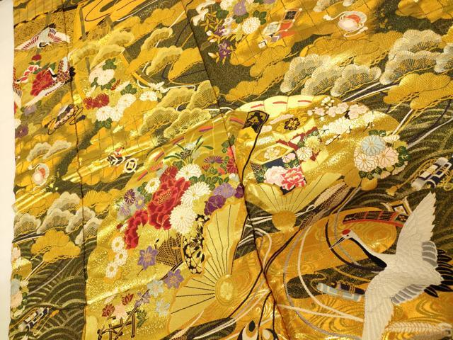 平和屋本店●色打掛　和装　婚礼　結婚式　花嫁　神社挙式　唐織　飛鶴宝尽くし扇子文　金糸　逸品　AABJ2890fw
