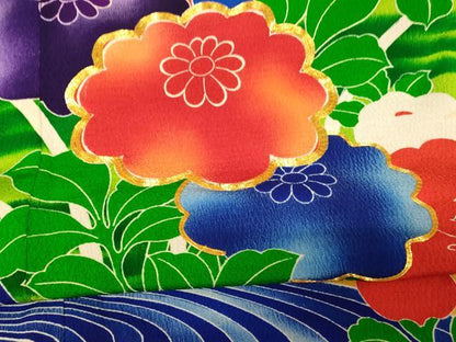 平和屋本店●お引きずり・お引き摺り・引き振袖　和装　結婚式　舞妓　芸妓　芸者　衣装　駒刺繍　草花重ね山流水文　逸品　AABJ2892fw