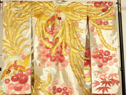 平和屋本店●色打掛　和装　婚礼　結婚式　花嫁　神社挙式　総刺繍　鳳凰舞桜笹文　金銀糸　逸品　AABJ2899fw