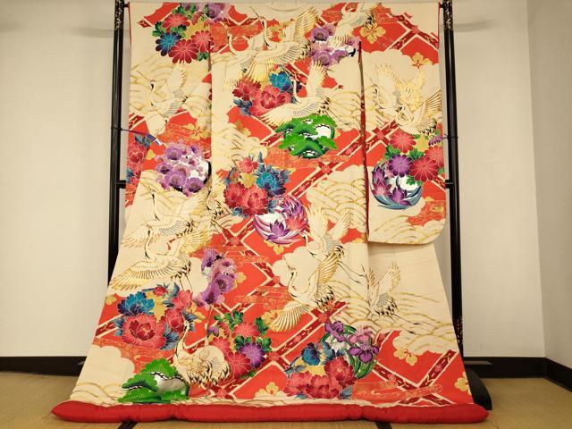 平和屋本店●色打掛　和装　婚礼　結婚式　花嫁　神社挙式　駒刺繍　飛鶴草花丸文　金銀彩　逸品　AABJ2904fw