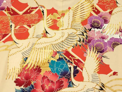 平和屋本店●色打掛　和装　婚礼　結婚式　花嫁　神社挙式　駒刺繍　飛鶴草花丸文　金銀彩　逸品　AABJ2904fw