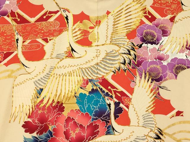 平和屋本店●色打掛　和装　婚礼　結婚式　花嫁　神社挙式　駒刺繍　飛鶴草花丸文　金銀彩　逸品　AABJ2904fw