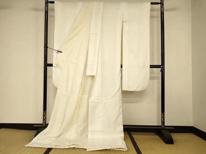 平和屋本店●掛下　打掛　和装　婚礼　花嫁　結婚式　神社挙式　紗綾形地紋　逸品　AABJ2909fw