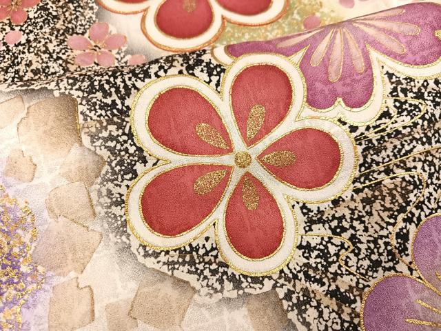 平和屋着物●紫綬褒章　巨匠『岩田専太郎』　振袖　駒刺繍　舞花文　暈し染め　金彩　正絹　逸品　AABJ2927ph