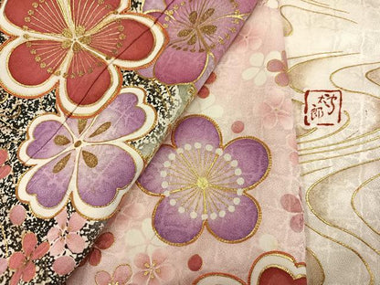 平和屋着物●紫綬褒章　巨匠『岩田専太郎』　振袖　駒刺繍　舞花文　暈し染め　金彩　正絹　逸品　AABJ2927ph