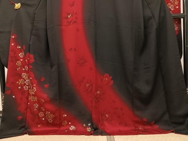 平和屋着物●豪華振袖　夜桜　暈し染め　黒地　金彩　正絹　逸品　AABJ2937ph