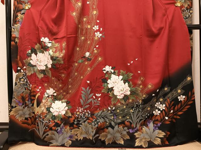 平和屋着物●豪華振袖　孔雀花文　暈し染め　金彩　正絹　逸品　AABJ2948ph