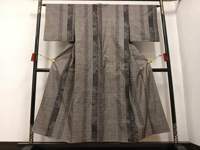 平和屋着物●本場大島紬　カタス9マルキ　草花間道　正絹　逸品　AABJ2970ph