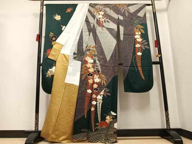 平和屋着物●豪華振袖　駒刺繍　立波花文　金彩　正絹　逸品　AABJ2973ph