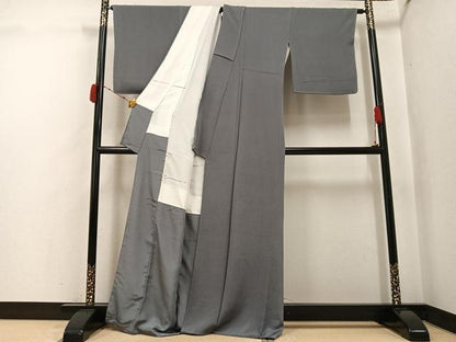 平和屋着物●上質な色無地　灰色　鬼しぼ縮緬　正絹　逸品　未使用　AABJ2984ph