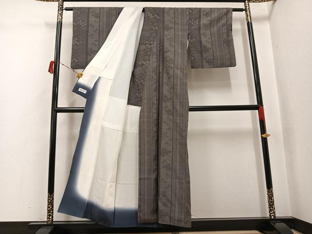 平和屋着物●結城紬　100亀甲　吉祥間道　やまと誂製　正絹　逸品　AABJ2992ph
