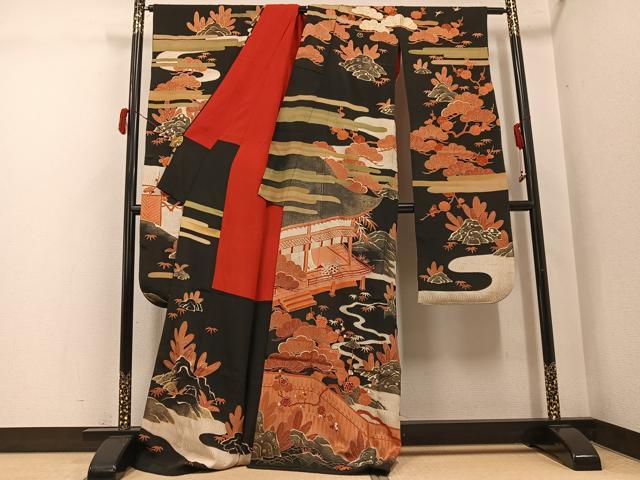 平和屋本店●アンティーク　大正ロマン　振袖　駒刺繍　松竹梅風景文　黒地　金銀彩　ロング丈　正絹　逸品　AABJ3028ph
