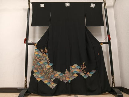 平和屋着物●本加賀友禅作家　奥原一就　黒留袖　枝花文　金彩　正絹　逸品　AABJ3032ph