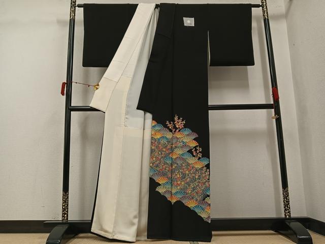 平和屋着物●本加賀友禅作家　奥原一就　黒留袖　枝花文　金彩　正絹　逸品　AABJ3032ph