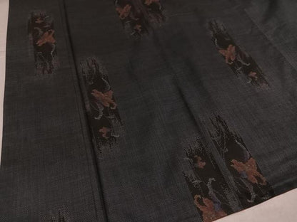平和屋着物●本場大島紬　カタス7マルキ　草花文　正絹　逸品　AABJ3035ph