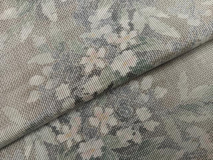 平和屋着物●都喜ヱ門　本場大島紬　白大島　総絣　草花文　藤絹織物謹製　正絹　逸品　AABJ3045ph