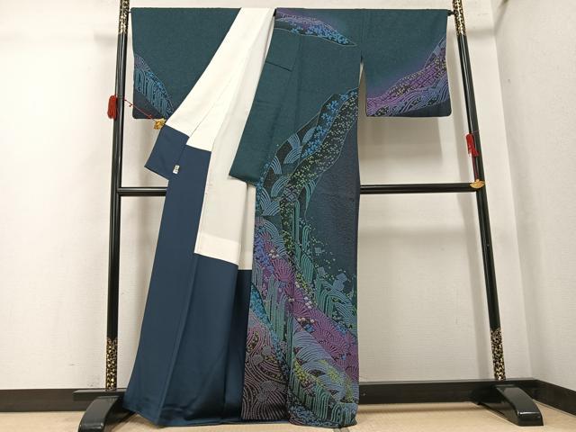 平和屋着物●十日町　名門　滝泰謹製　訪問着　中国三大刺繍　相良刺繍　おぼろ染め　重ね絞り　梅　金通し地　正絹　逸品　AABJ3063ph