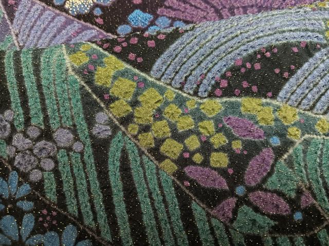平和屋着物●十日町　名門　滝泰謹製　訪問着　中国三大刺繍　相良刺繍　おぼろ染め　重ね絞り　梅　金通し地　正絹　逸品　AABJ3063ph