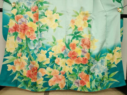 平和屋着物●豪華振袖　駒刺繍　草花文　暈し染め　金彩　正絹　逸品　AABJ3098ck