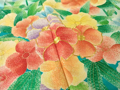 平和屋着物●豪華振袖　駒刺繍　草花文　暈し染め　金彩　正絹　逸品　AABJ3098ck