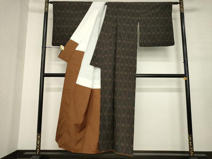 平和屋着物●上質な紬　琉球絣文様　正絹　逸品　AABJ3099ck