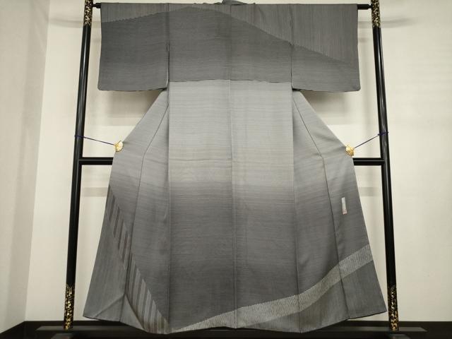 平和屋着物●人間国宝・南部芳松の息子 伝統工芸伝承者彫刻・南部幸雄　型染　訪問着　縞　黒地　正絹　逸品　AABJ3107ck