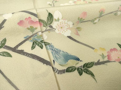 平和屋着物●訪問着　友禅　作家物　枝花文　鳥の子色地　正絹　逸品　AABJ3143ck