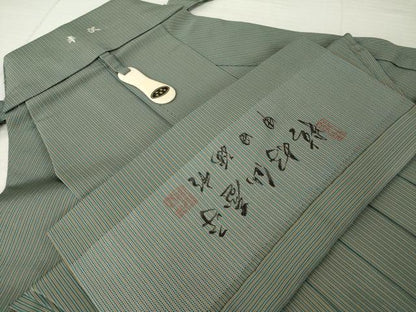 平和屋着物●男性　人間国宝　甲田綏郎　精好仙台平　馬乗り袴　縞　正絹　逸品　AABJ3153ck