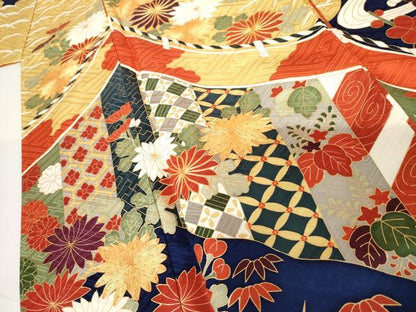 平和屋着物●豪華振袖　駒刺繍　雲取り松竹梅文　金彩　正絹　逸品　AABJ3229cs
