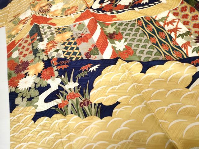 平和屋着物●豪華振袖　駒刺繍　雲取り松竹梅文　金彩　正絹　逸品　AABJ3229cs