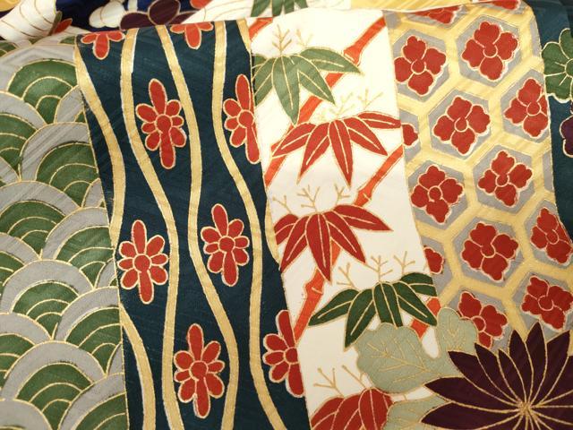 平和屋着物●豪華振袖　駒刺繍　雲取り松竹梅文　金彩　正絹　逸品　AABJ3229cs