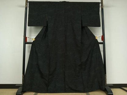 平和屋着物▽結城紬　単衣　100亀甲　風景花文　黒地　正絹　逸品　AABJ3520jh