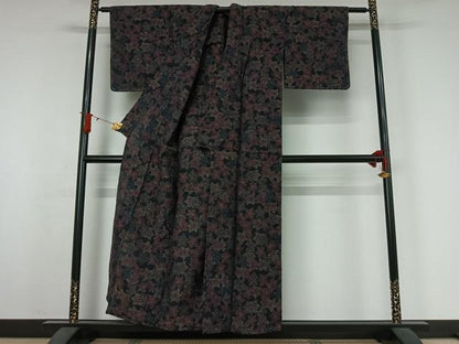 平和屋着物▽上質な紬 　単衣　草花文　黒地 　正絹　逸品　未使用　AABJ3548jh