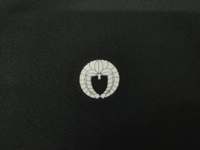 平和屋着物●豪華黒留袖　寿光織　色紙重ね花鳥文　金糸　やまと誂製　正絹　逸品　AABJ3705cs