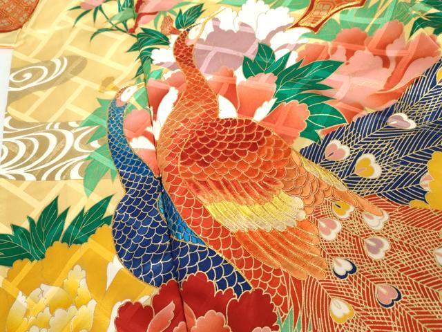 平和屋着物●豪華振袖　駒刺繍　孔雀梅松文　黒地　金糸　金彩　正絹　逸品　AABJ3718cs