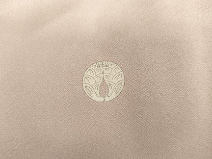 平和屋着物●銀座きしや　色留袖　駒刺繍　枝花文　金糸　金彩　たとう紙付き　正絹　逸品　AABJ3724cs