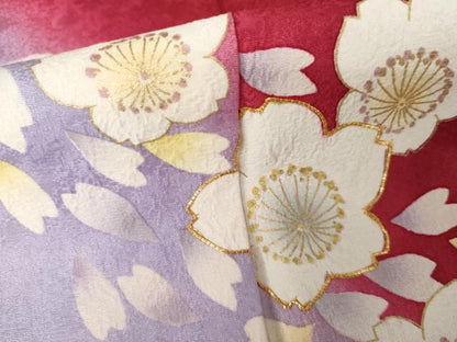 平和屋着物●豪華振袖　駒刺繍　舞桜　暈し染め　金彩　正絹　逸品　AABJ3744cs