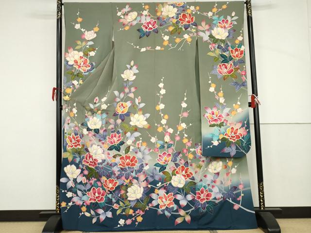 平和屋着物●豪華振袖　友禅　作家物　枝花文　暈し染め　ロング丈　正絹　逸品　AABJ3751cs