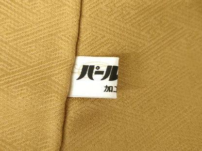 平和屋着物●上質な色無地　刺繍　堅牢染　ワンポイント　花丸文　卵色　金糸　反端付き　正絹　逸品　AABJ3763cs